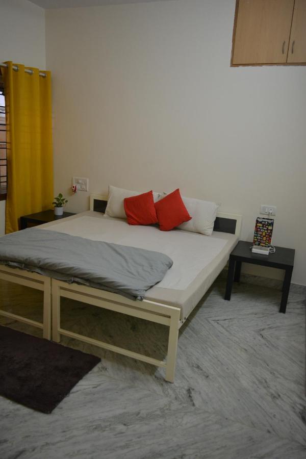 Chirpy Co-Living Space & Hostel Bengalúr Exteriér fotografie